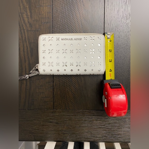 Michael Kors Wristlet Wallet - Picture 5 of 5